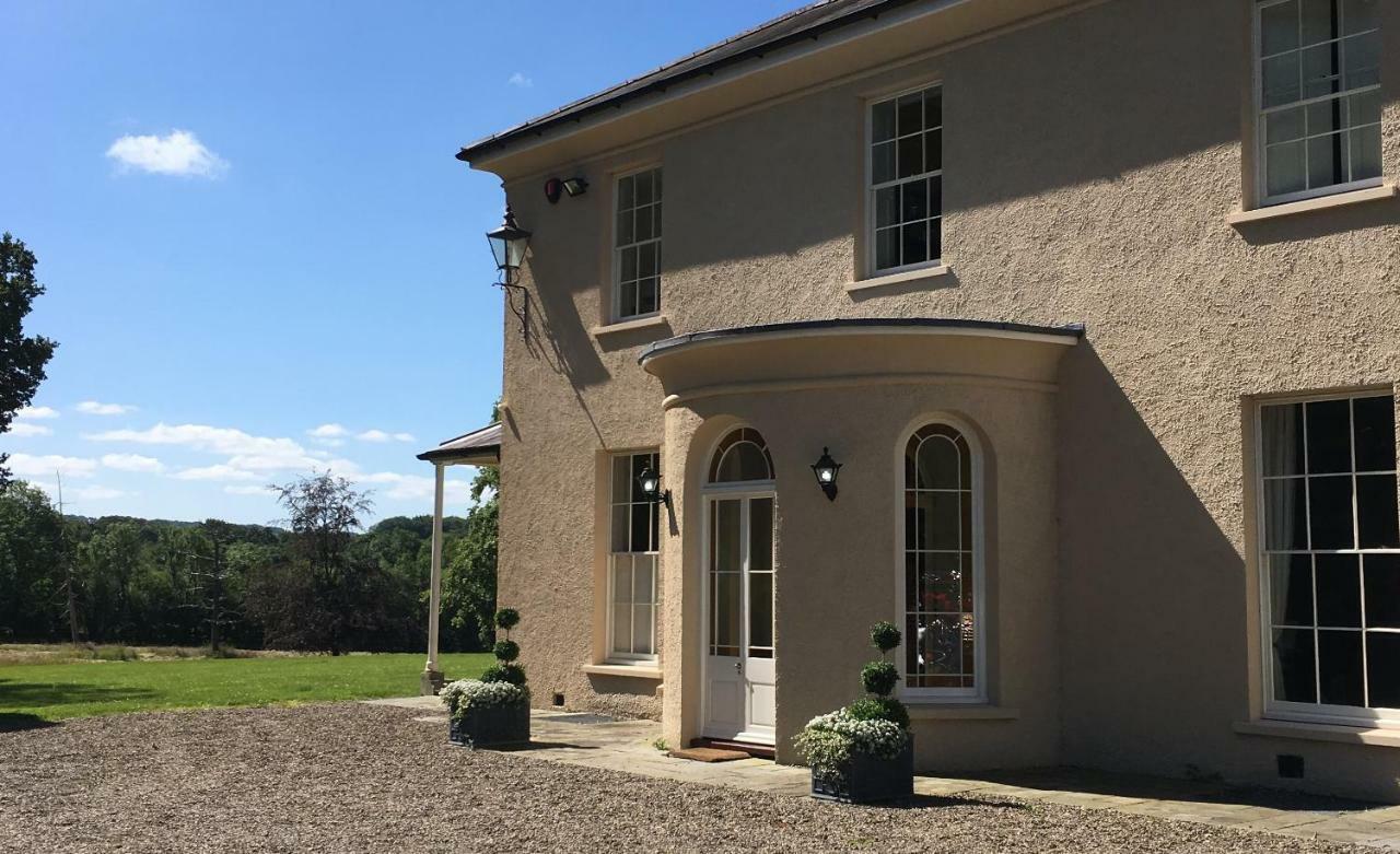 Llwynhelig Manor Bed and Breakfast Llandeilo Exteriör bild